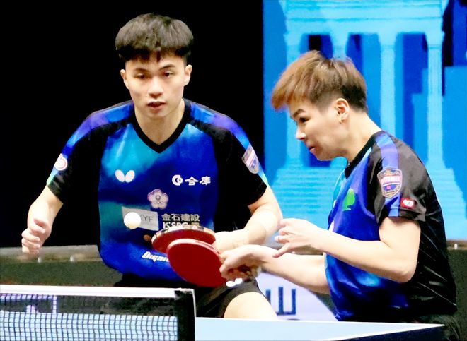 头球破门 头球破门