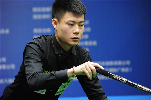 王世龙悼念广州队摄影师：每次都带着笑容喊我龙龙，一路走好毛哥.