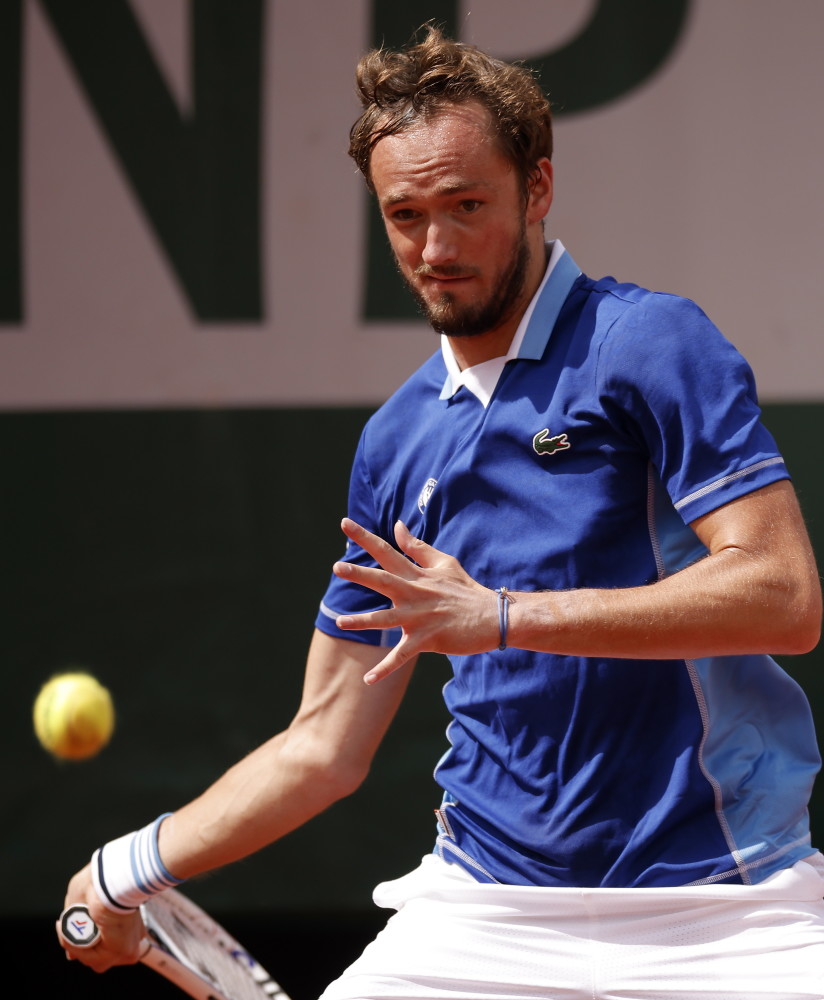 2025 赛季：巴尔的摩金莺队新星韩德森斩获金手套与银棒双料大奖